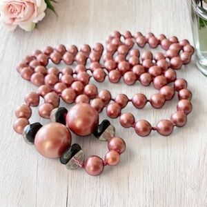 𝅺Vintage Glowy Rose Pink Glass Pearl Necklace Faceted Black Clear Crystal Beads​
